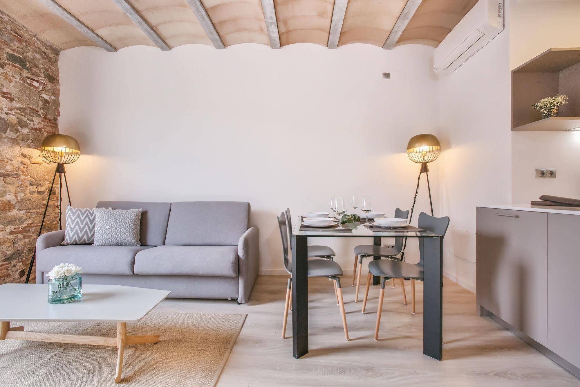 Flateli - Placa Catalunya 22 ชีโรนา ภายนอก รูปภาพ