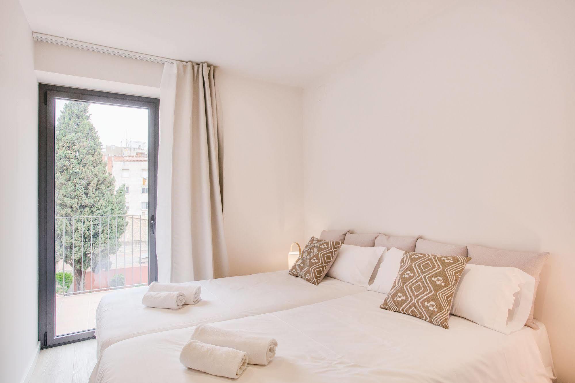 Flateli - Placa Catalunya 22 ชีโรนา ภายนอก รูปภาพ